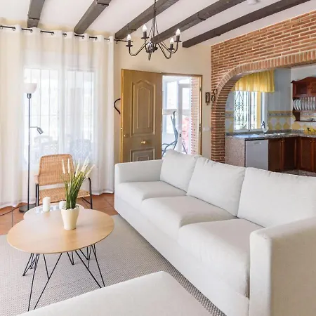 Holiday home Cortijo La Jirafa By Ruralidays