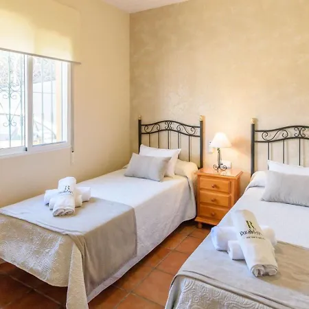 Holiday home Cortijo La Jirafa By Ruralidays *